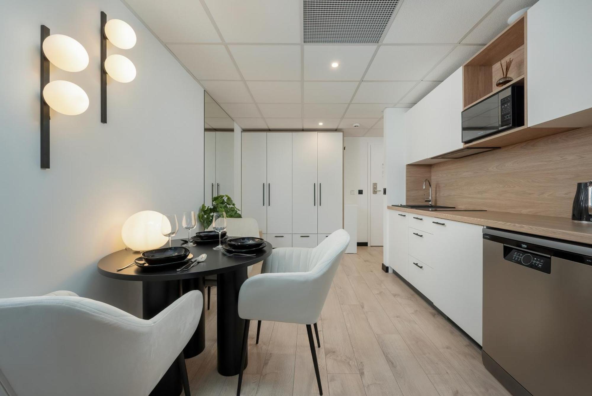 Wroclavia Apartments Dyrekcyjna By Noclegi Renters วรอตซวาฟ ภายนอก รูปภาพ